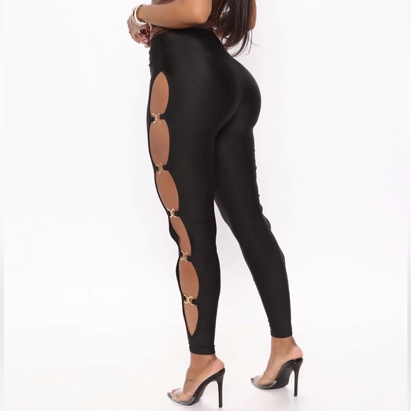 Fashion Nova Pants - Peekaboo leggings size Large
